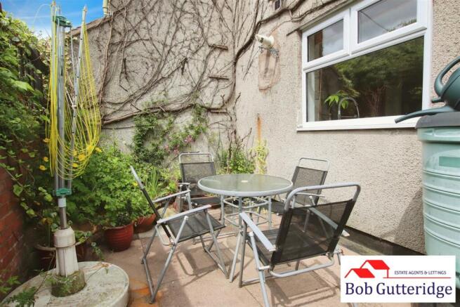 REAR ENCLOSED YARD