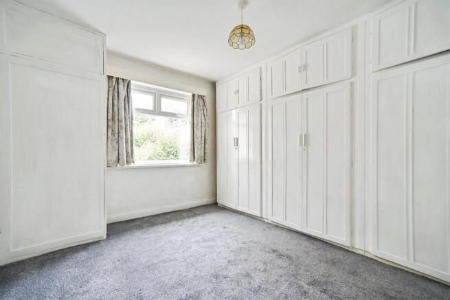 2 bed Semi-Detached Bungalow for sale Image 9