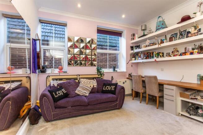 33 London Road67.jpg