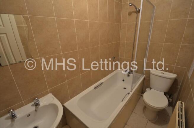 1 bed House Share to rent Image 8