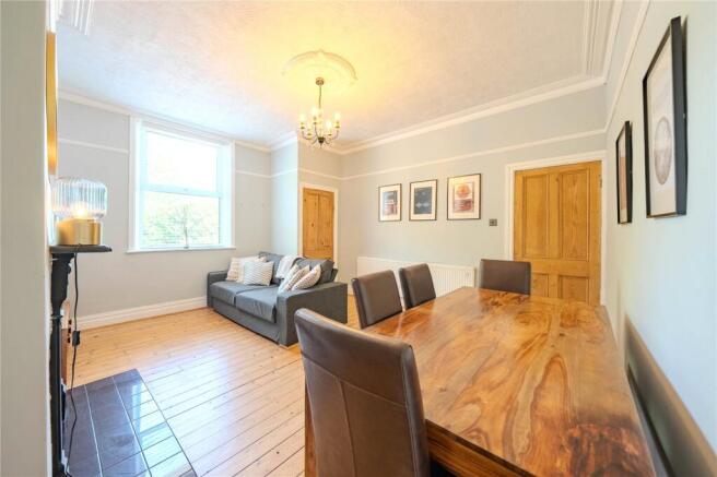 4 bed Terraced for sale Image 4