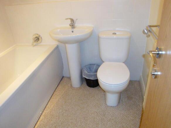 Bathroom and En suite