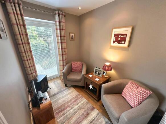 2 bed Semi-Detached for sale Image 5