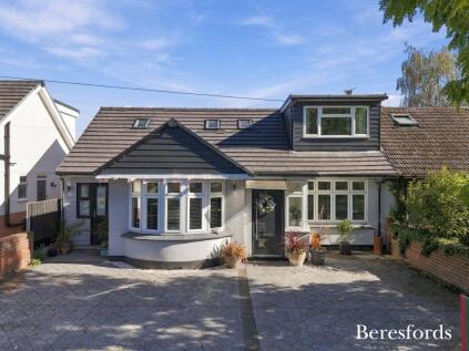 Connaught Avenue, Grays, RM16