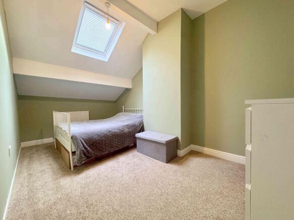 3 bed Terraced for sale Image 8
