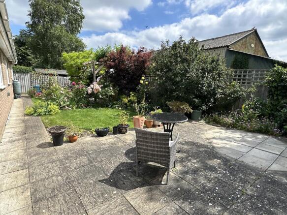 Garden 1.JPG