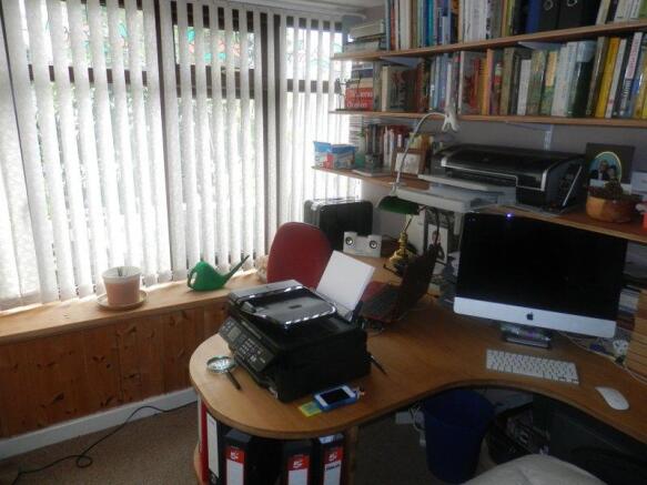 Photo 8