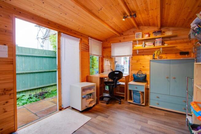 Home Office/Studi...