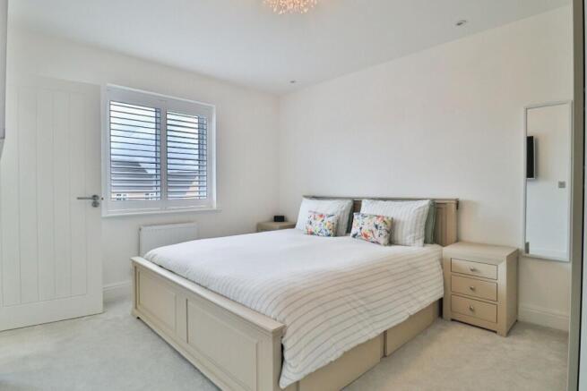 5 bed Detached for sale Image 10