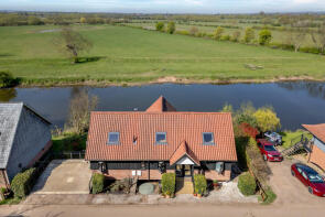 Longa Longa, Red Hill Marina, Redhill Lock, Ratcliffe-on-soar, Ratcliffe On Soar NG11 0EB