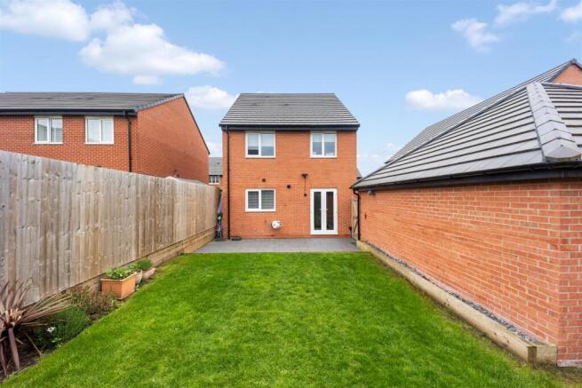 Acorn Drive, Prescot photo 4
