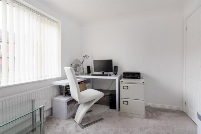 17 Whitehead Drive-4.jpg