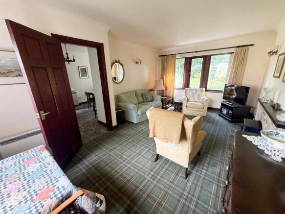 3 bed Semi-Detached for sale Image 8