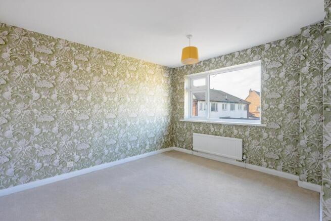 3 bed Terraced for sale Image 11