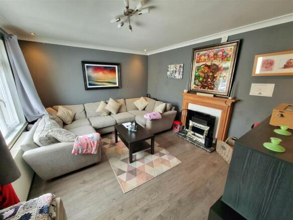 Sitting Room.jpg