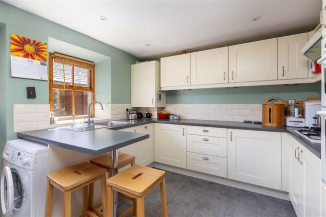 Kitchen: