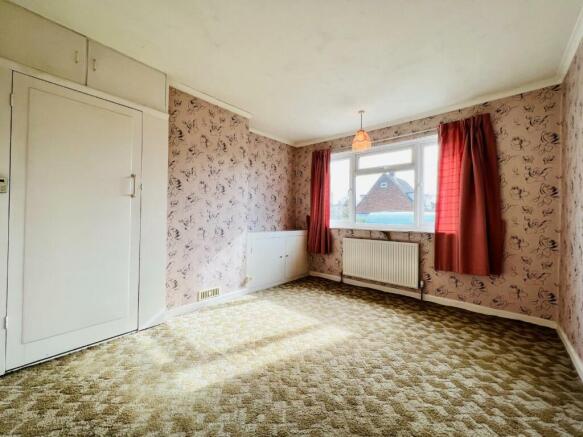 BEDROOM 2