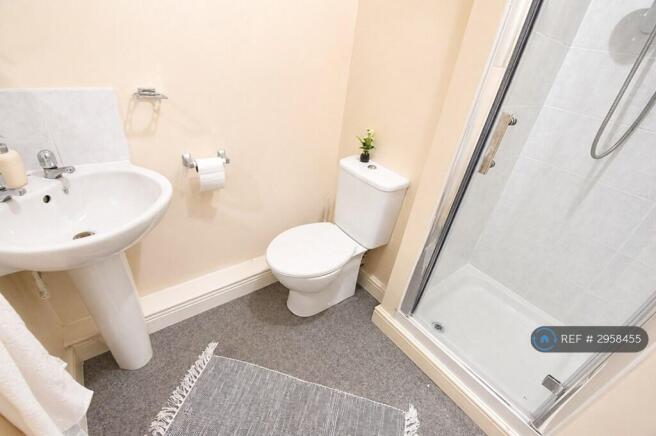 Room 14 - Ensuite