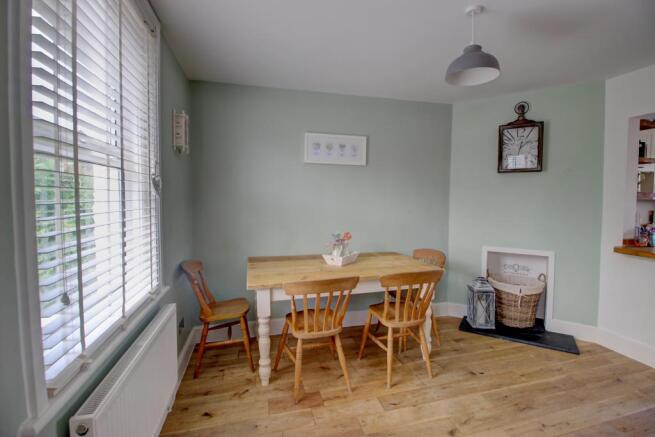 Dining Room (3)