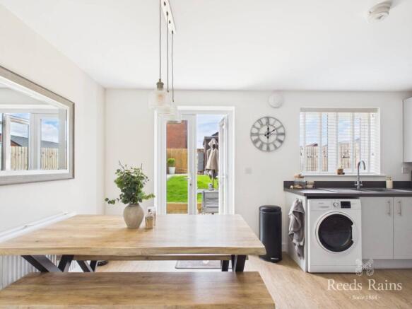 3 bed Semi-Detached for sale Image 5