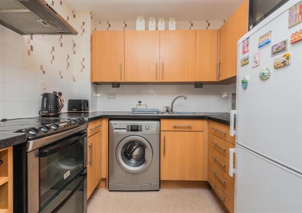 Fitted Kitchen: