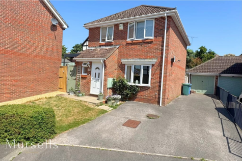 Sundew Road, Broadstone, BH18