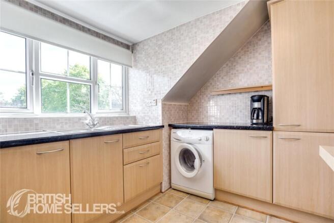 2 bed Apartment for sale Image 5