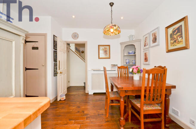 Dining Area.JPG