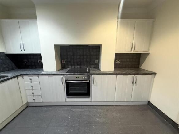 2 bed Terraced for sale Image 6
