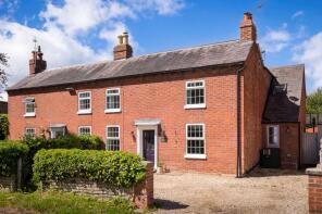 Honeywell Cottage, Road From A4538 Evesham Road To Edwards Lane, Worcester WR7 4QH