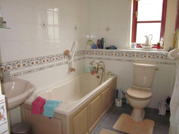 Photo 10