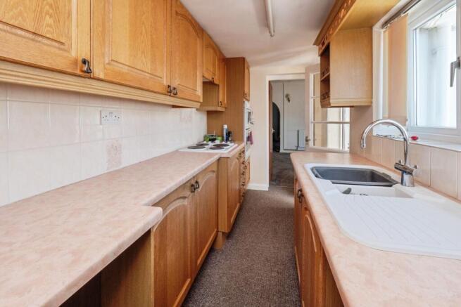 3 bed Terraced for sale Image 6