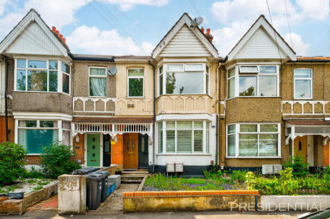 Crescent Road, South Woodford, E18