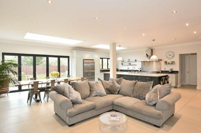 Fabulous Kitchen/Dining/Family Room