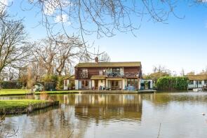 Lake House, Marsh Lane, Aylesbury HP17 8SS