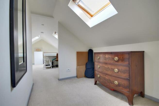 Upstairs Landing 3.jpg