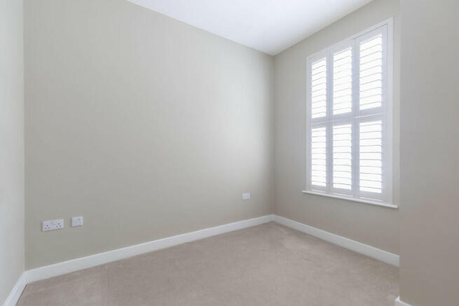 14 Regency Place-...