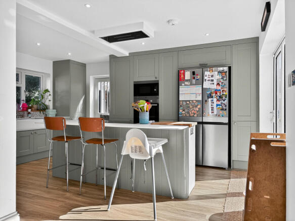 Kitchen/Breakfast Room
