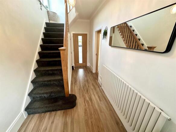 3 bed Semi-Detached for sale Image 11