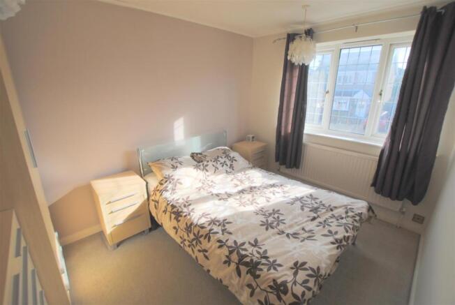bed 1.jpg