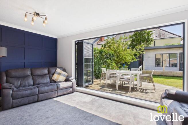 3 bed Semi-Detached for sale Image 4