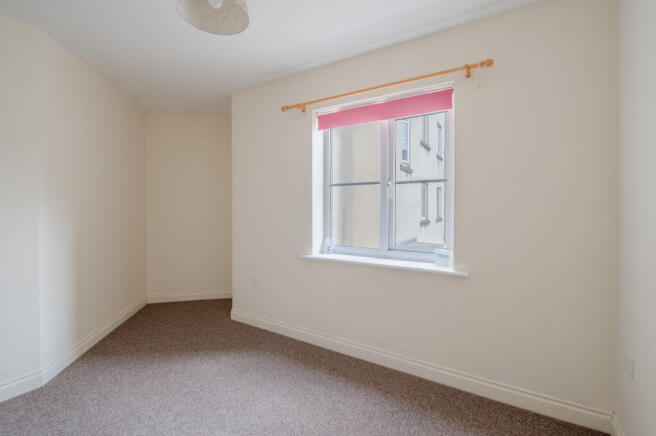 2 bed Apartment for sale Image 12