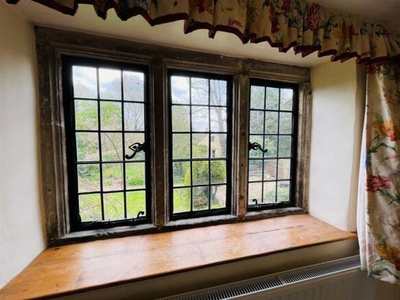 thelaurelswindow3.jpg
