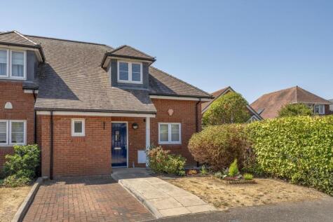 North Greenlands, Pennington, Lymington, SO41
