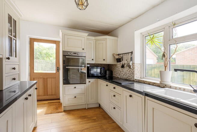 3 bed Semi-Detached Bungalow for sale Image 5