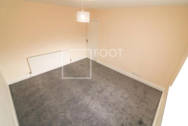 3 bed House to rent Image 6