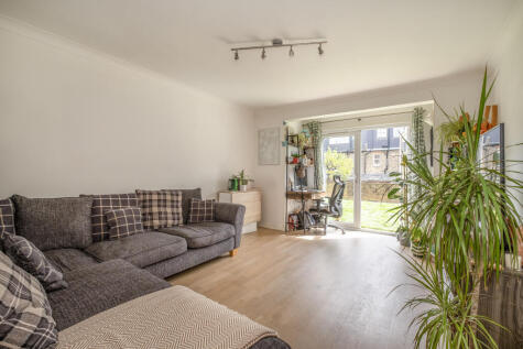 24 Ravensbury Road, London, SW18