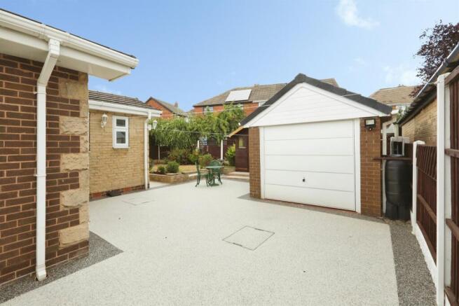 3 bed Detached Bungalow for sale Image 3