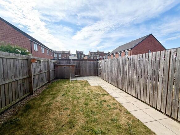 3 bed Terraced for sale Image 10