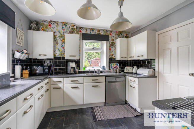 3 bed Semi-Detached for sale Image 5